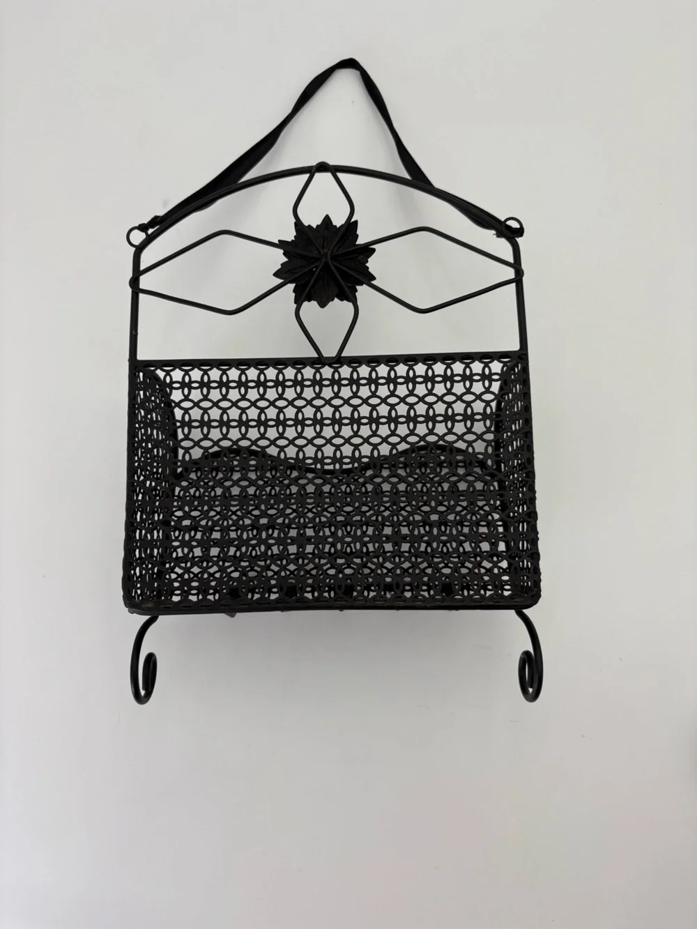 Black Iron Wall Basket/Jewelry Holder